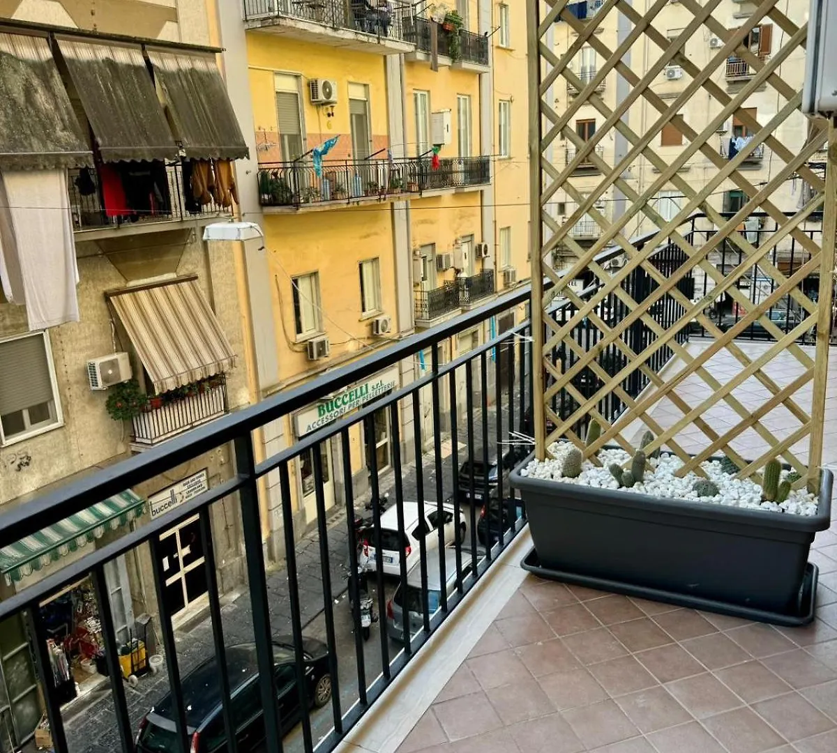 Hotel Punto House Ferrovia Nápoles Pensión